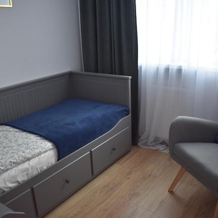 Apartament W Centrum Przy Parku Na Wyspie Pila Exterior photo