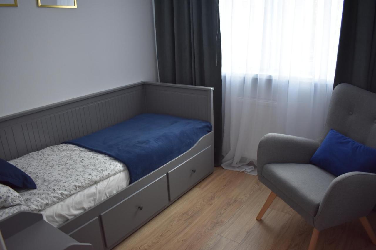 Apartament W Centrum Przy Parku Na Wyspie Pila Exterior photo